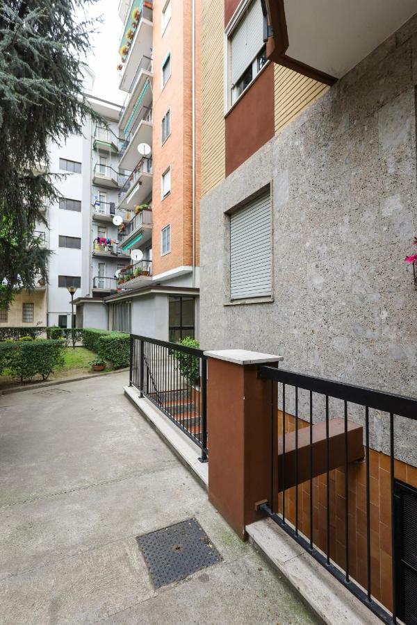 Merula Dream House Corsico Exterior photo